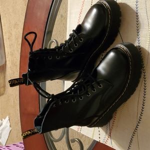 Dr Martins (air wair) boots